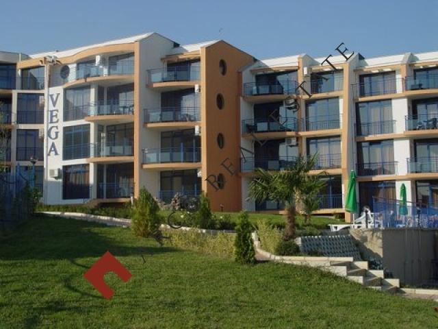 Two-bedroom apartement in Sveti Vlas, Mega village complex - 50,000EUR