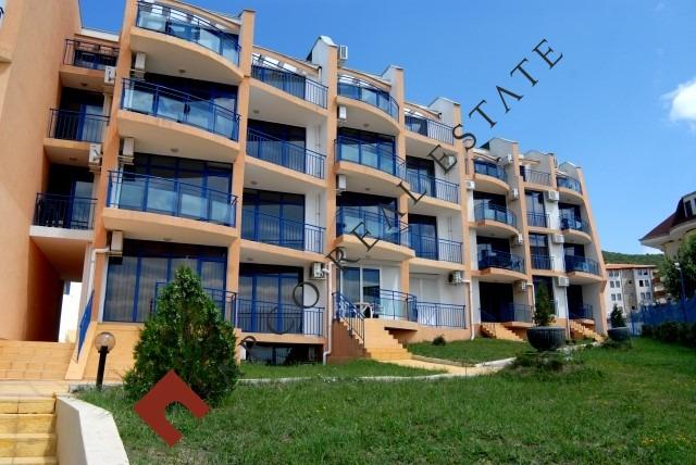 Two-bedroom apartement in Sveti Vlas, Mega village complex - 50,000EUR