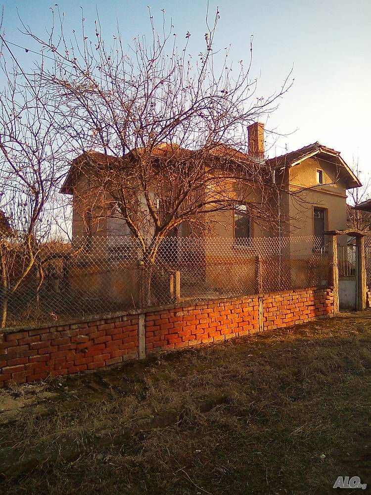 Дава под наем House в Belo Pole, област Vidin